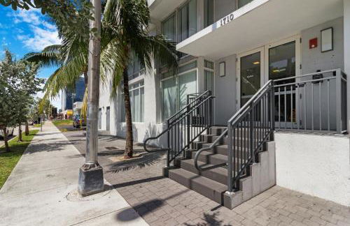 Roami at Grove 27 - Photo 88