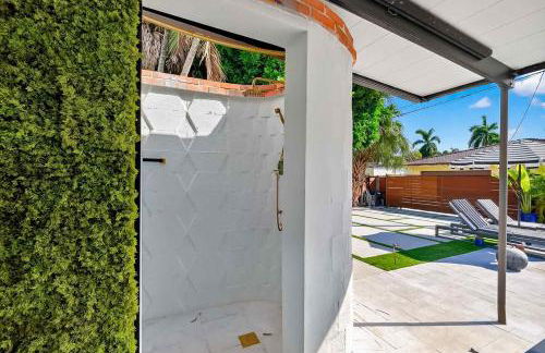 Villa 800 - 3 BEDROOM - 3 AND A HALF BATHROOMS -6 BEDS- Spa like Retreat Saline Pool & Jacuzzi - Foto 36