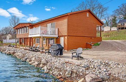 Fife Lake 2BR Getaway with Hot Tub - Foto 3