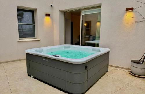 Saltwater pool 3 Bedrooms Wi-Fi AC P Private - Foto 15