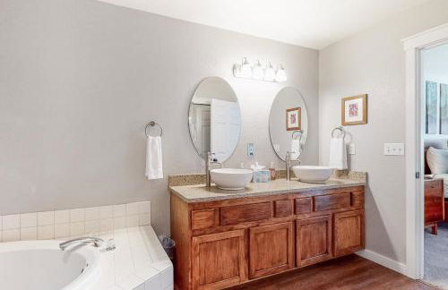 Trees and Tees at Eagle Crest - Foto 31