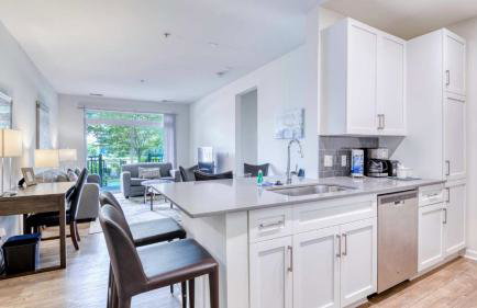 Luxury Modern Apt with Patio - Foto 6