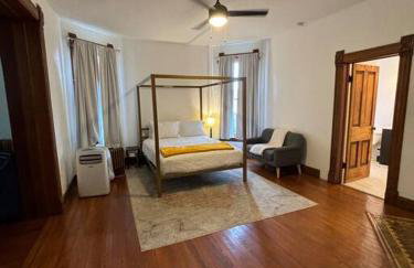 Eighty Three-Historic Downtown - Foto 4