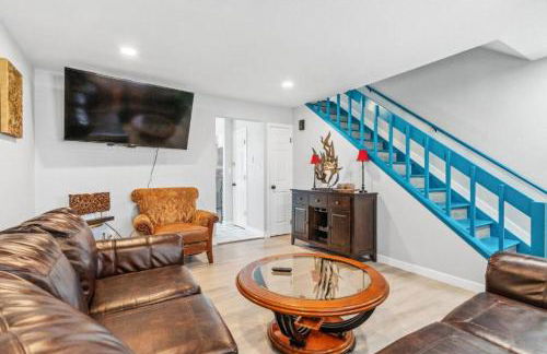 All New! Convenient Location! Sleeps 6 - Foto 6