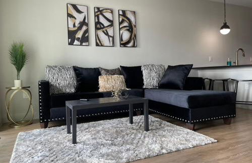 Deep Ellum Lux - Photo 13