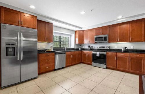 Sunny Summer in FL - Relax in a TownHome by Disney! - Foto 6