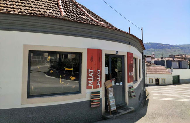 Visita guiada pelo Museu Industrial e Artesanal do Têxtil - Foto 2