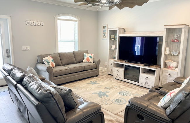 Tequila Sunrise 4 Bedroom Home by RedAwning - Photo 17