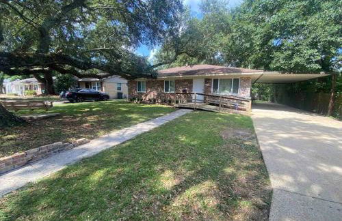 Feels like HOME escape, 1/2 Mile to beach - Foto 3