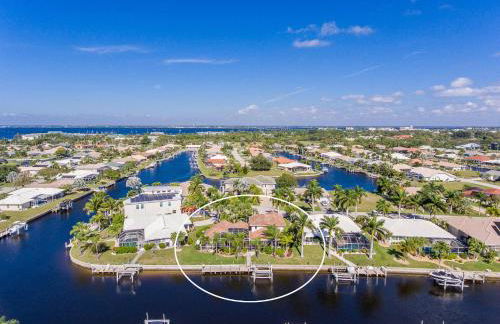 Villa Hibiscus-Waterfront-Free Heated Pool-Dock-Bikes-Other Amenities - Photo 69