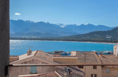 Mira appartement climatisé vue mer centre de Calvi proche port et plage - Foto 3