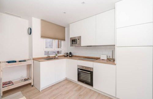 Latido de Chueca Calle Farmacia - Photo 17