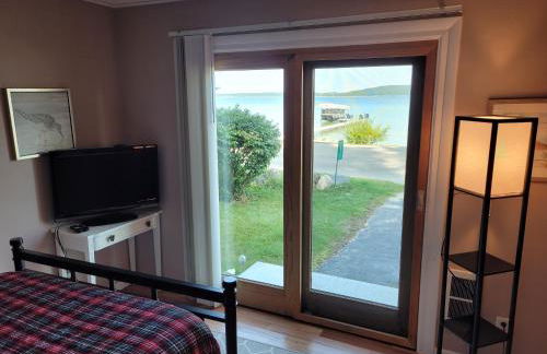 Trader Scott's - Lakefront and Gorgeous! - Foto 40