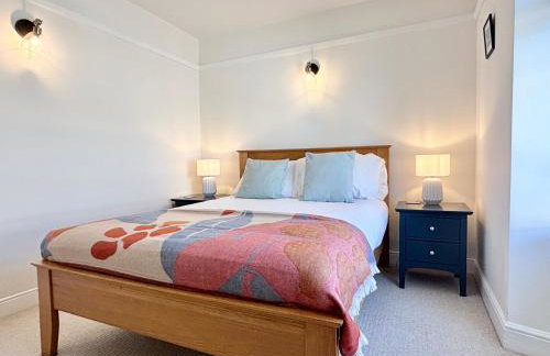 Pandora Cottage Charming Seaside Escape, Newlyn, Sleeps 4 - Photo 1