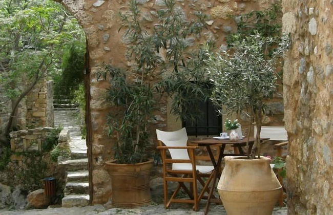 Dorovinis Monemvasia Castlehouses - Photo 42