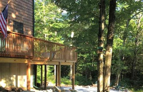 Cozy Vacation Rental for 10 with a Fire Pit in Jim Thorpe, Pennsylvania - Photo 14
