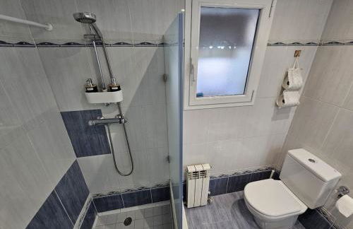 Bright apartment in Parque Etxebarria with parking - Foto 17