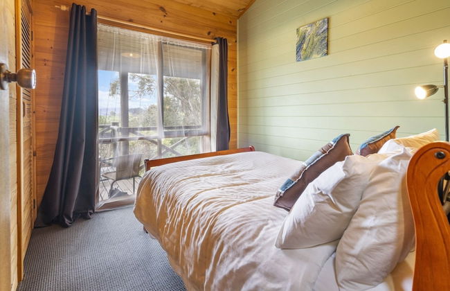 Mole Creek Cabins - Photo 15