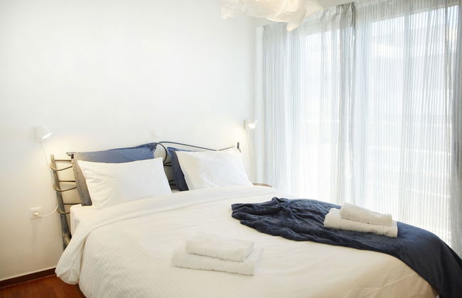 Luxury Apartment with Exceptional View - Photo 7