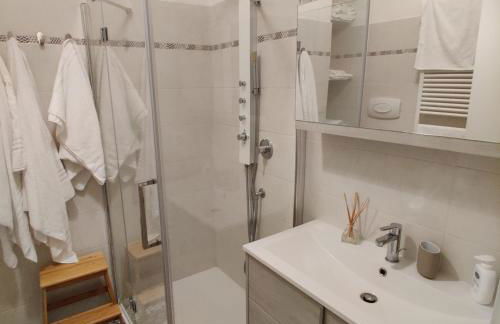 Vista sul carruggio, centro storico di Chiavari - Photo 15