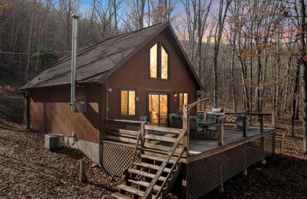 Lustrous Lakefront Cabin Oasis near Lake Ferndale in West Virginia - Foto 1