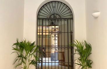 CASA PALACIO SXVIII CON PISCINA en centro histórico de SEVILLA - Photo 14