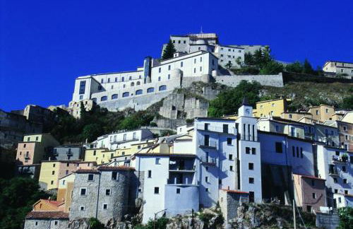 Giardino San Gerardo Maiella vista Castello e con parcheggio interno privato - Foto 50