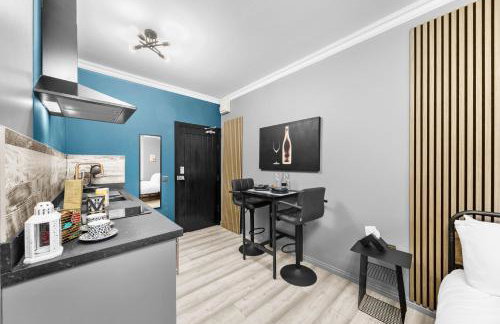 Downtown Studio 2 - Harrogate Town Centre - Photo 6
