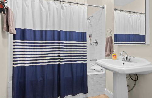 The Glarum House - Gorgeous Historic Home & AC! - Foto 43