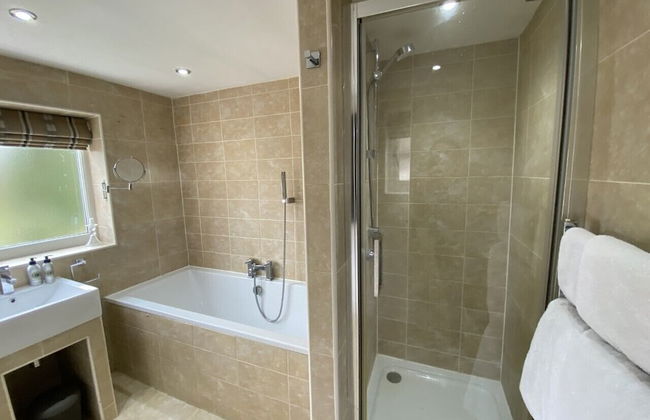 One Abbey Lane - Photo 17