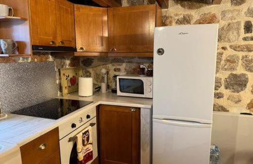 Cheerful 3 bedroom cottage with indoor fireplace - Foto 40