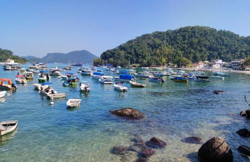 SUPER FLAT 180 graus em Angra dos Reis , Frente Mar na Marina Piratas com estacionamento - Foto 47