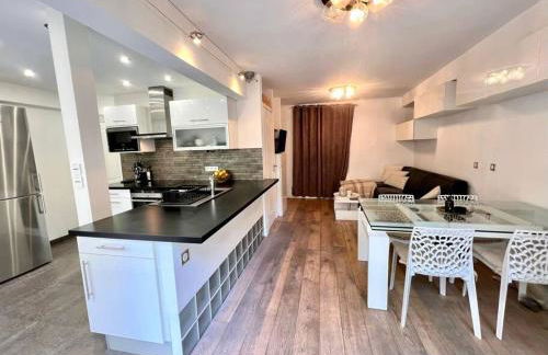 Champs-Elysées - Arc de Triomphe - 2 pièces - 4p - Foto 15