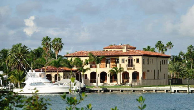 A mansion on star island