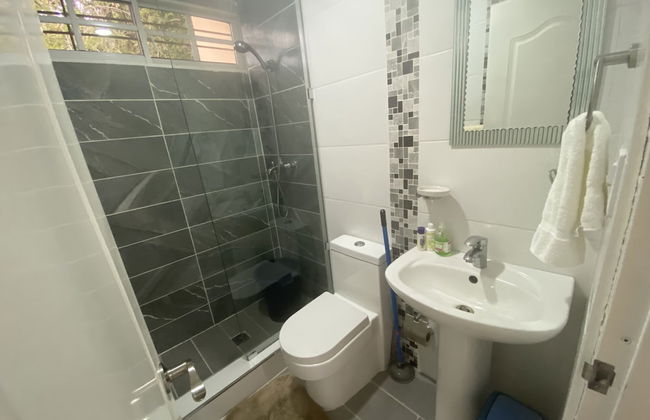 7DR Apt in Prime Location Near Monumental Area - Photo 10