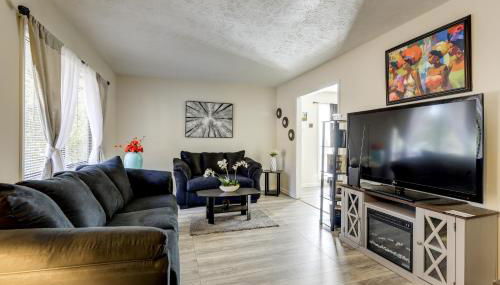 Easy Hwy Access to ATL Work-Ready Riverdale Home - Foto 1