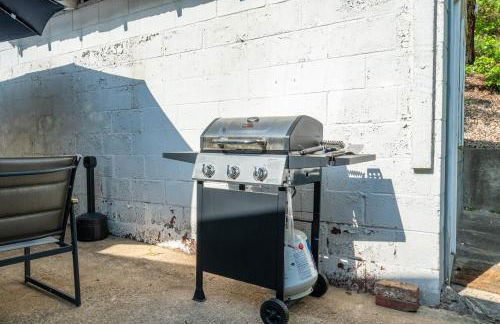 Spring Bungalow - A cozy getaway in downtown Hot Springs! - Foto 50