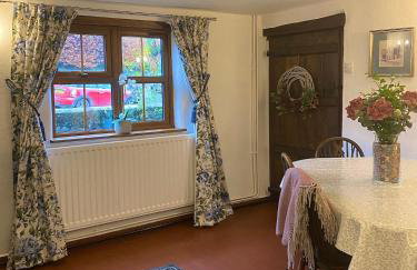 Luxury Village Cottage on doorstep of Alton Towers - Foto 80