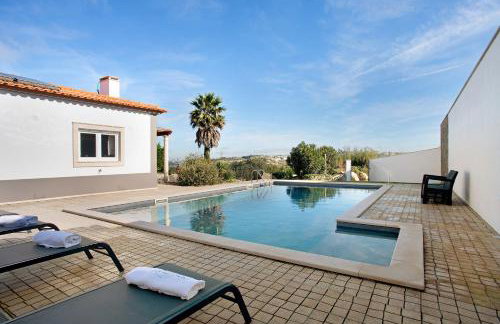 Villa Rosa com Piscina e Jacuzzi - Foto 8