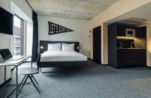 The Social Hub Porto Extended Stay - Photo 35