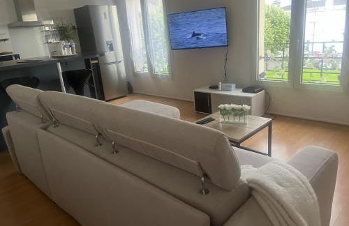 WonderSuite appartement - centre ville avec parking couvert -15mn de Paris et 10 mn de Stade de France, wifi, Netflix - Foto 11