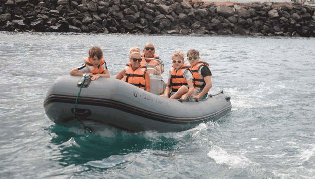 Navigando lungo la costa sud di Tenerife