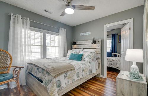 Walk to Water Coastal-Chic Home Near Myrtle Beach - Foto 20