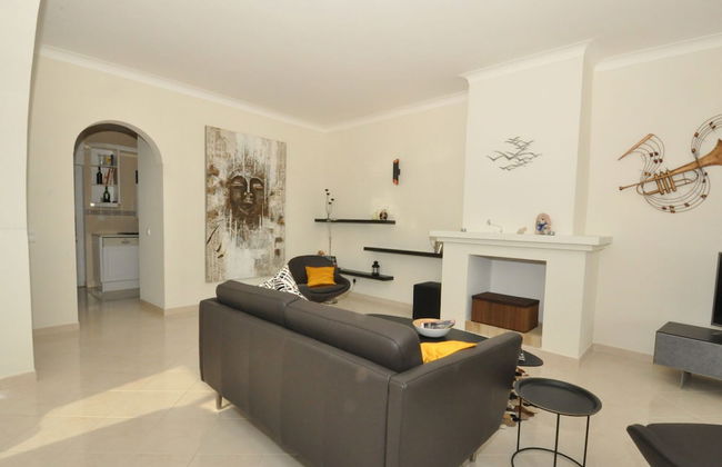 Villa With Views Like the Pool, Sea, Meia Praia - Foto 9