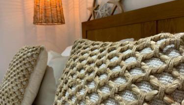 Ocean Drive Deluxe Apartment with complimentary Day Time Beach hut - Foto 2