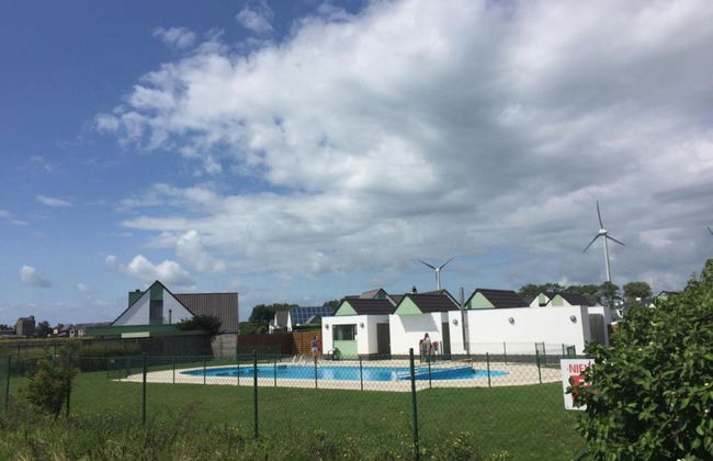 Charming Waterside Getaway - Foto 26