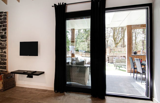 Holiday Home in Biron With Barrel Sauna - Photo 3