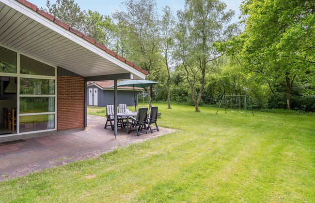 4 bedroom House in Toftlund with terrace - Photo 4