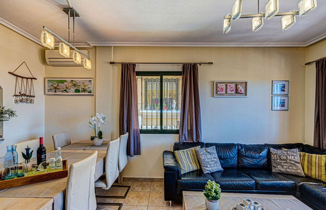 Coastal Comfort in Orihuela - Foto 16