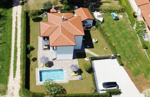 Apartment Apartment 2 in einer neuen Villa mit Pool in ruhiger Lage by Interhome - Foto 2